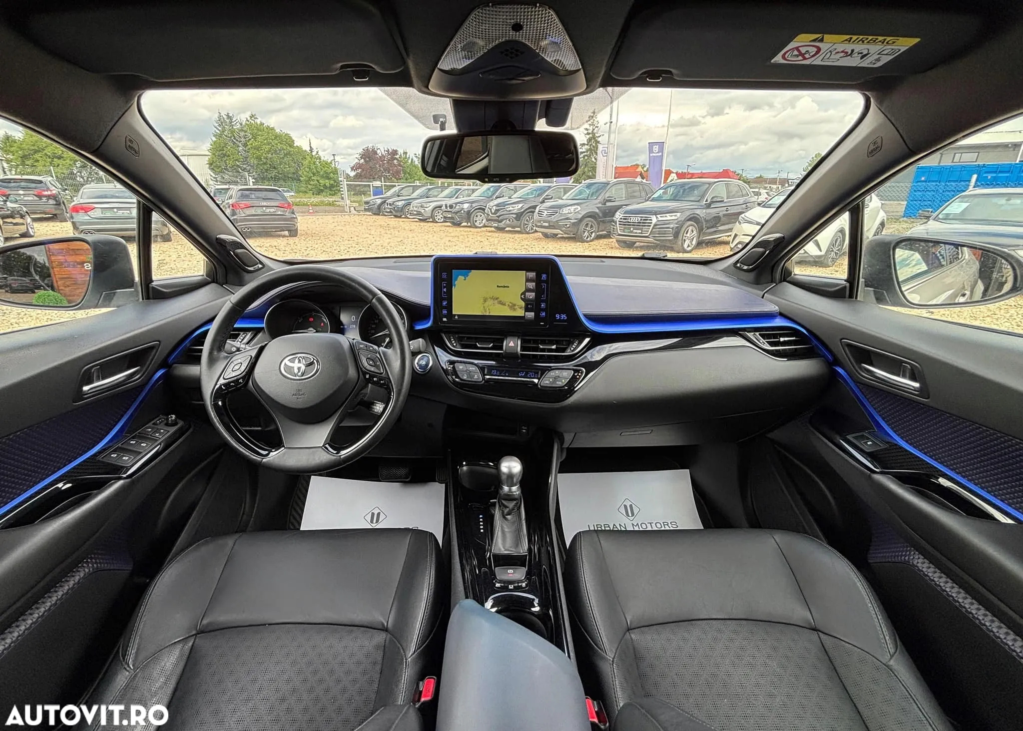 Toyota C-HR Hybrid Lounge - 3