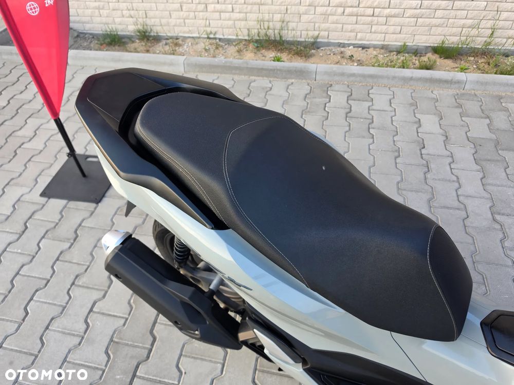 Honda PCX - 12