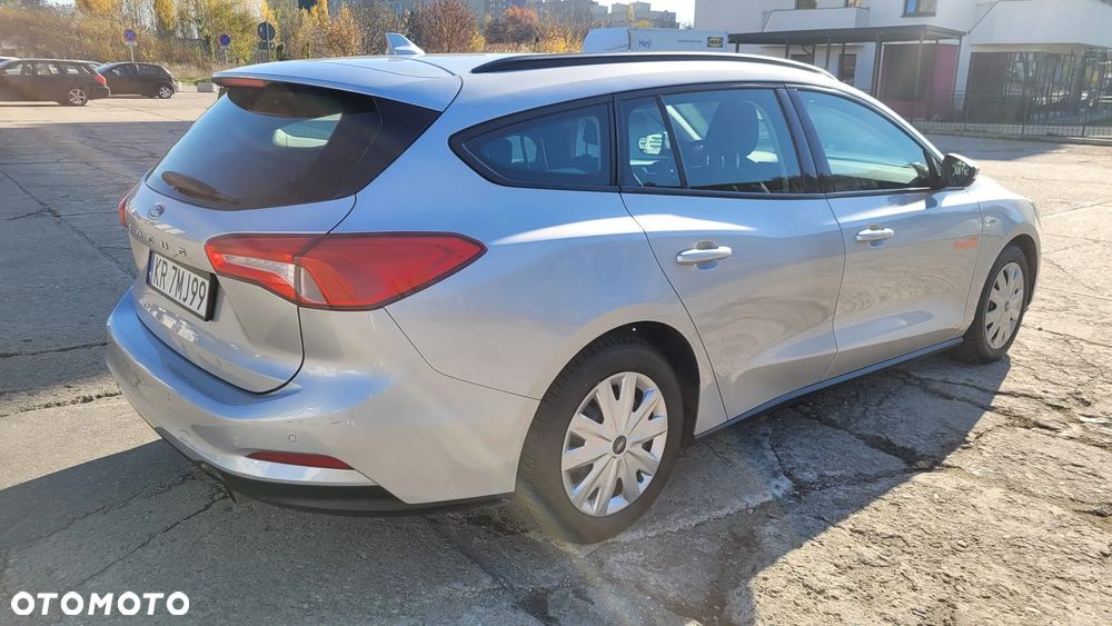 Ford Focus 1.0 EcoBoost Trend Edition - 6