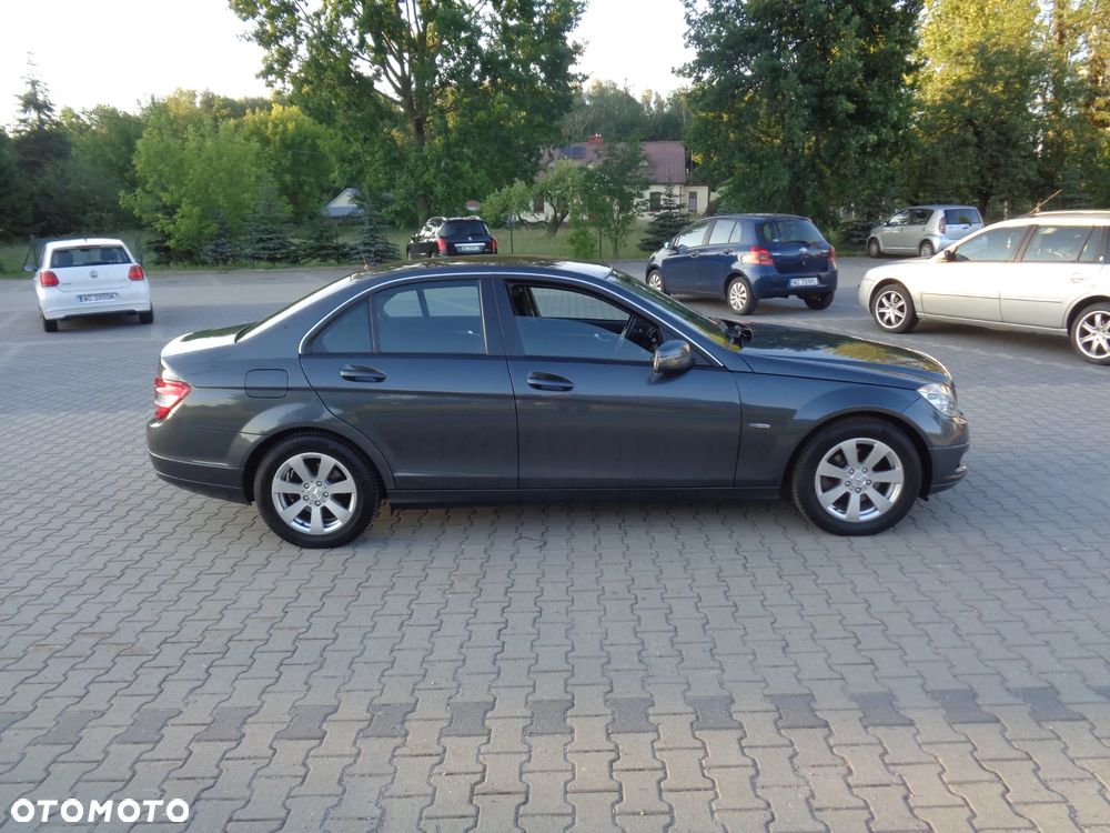 Mercedes-Benz Klasa C 180 Kompressor Automatik BlueEFFICIENCY Avantgarde - 13