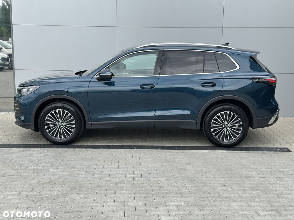 Volkswagen Tiguan - 5