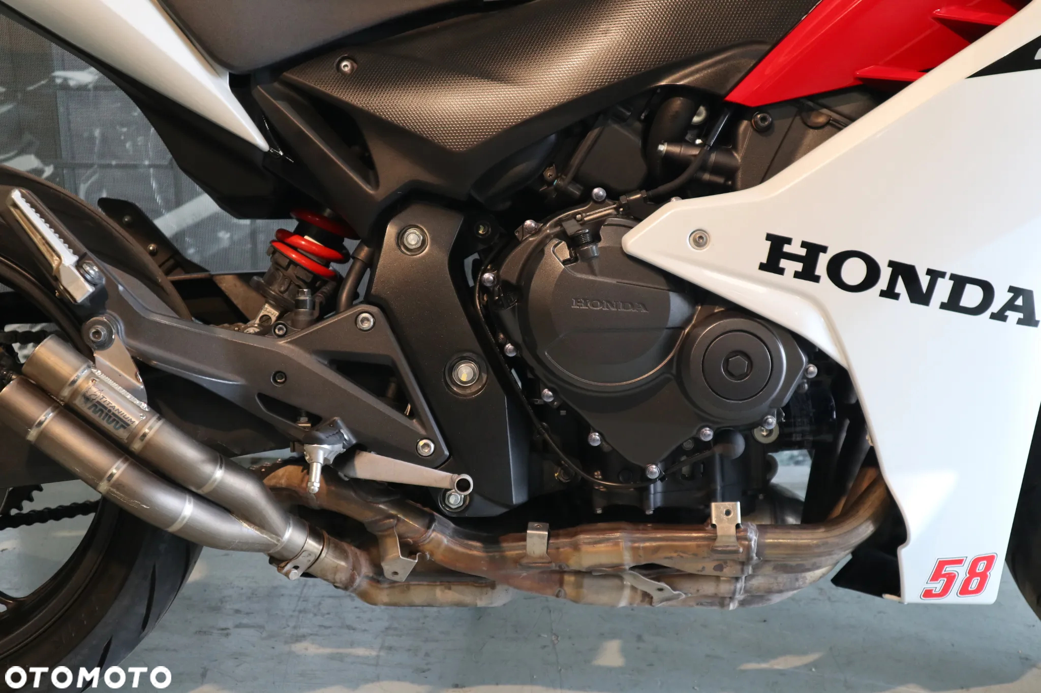 Honda CBR - 16