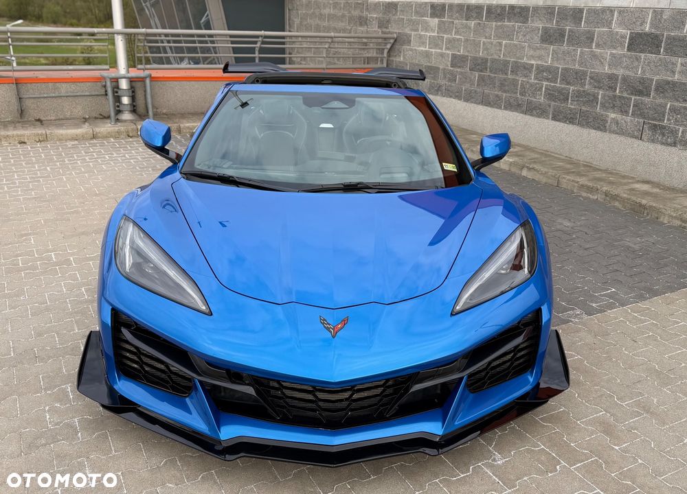 Chevrolet Corvette - 13