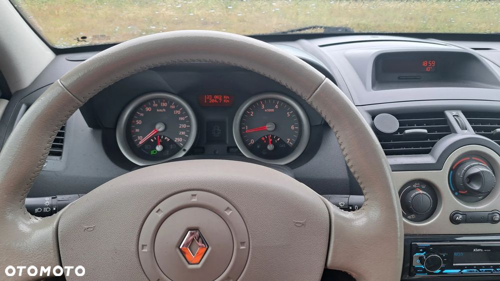 Renault Megane 1.4 Confort Privilege - 8