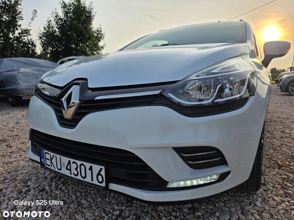 Renault Clio - 23