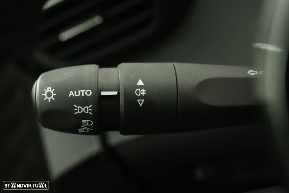 Peugeot 208 1.2 Allure - 16