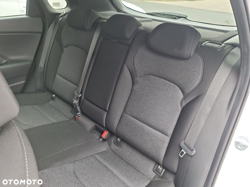 Hyundai i30 1.5 T-GDI 48V Smart DCT - 32