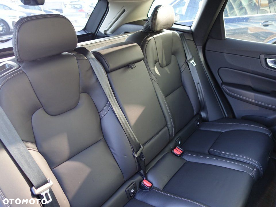 Volvo XC 60 - 26