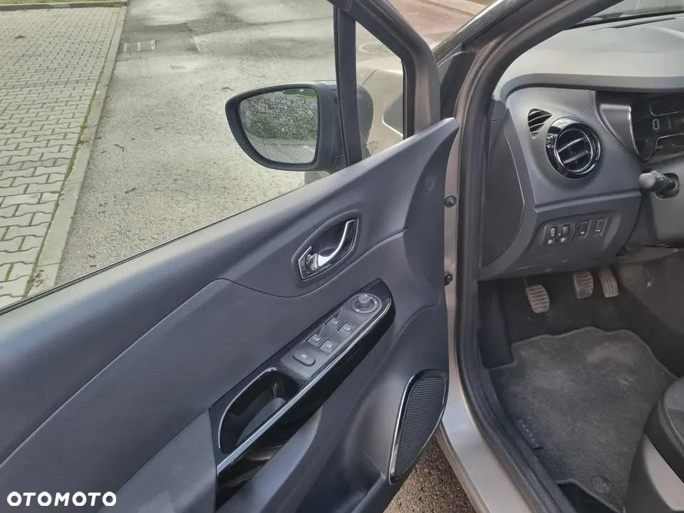 Renault Captur - 10