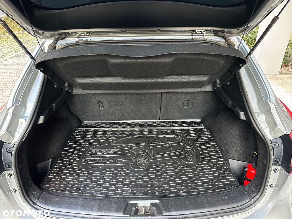 Nissan Qashqai 1.3 DIG-T N-Connecta - 26