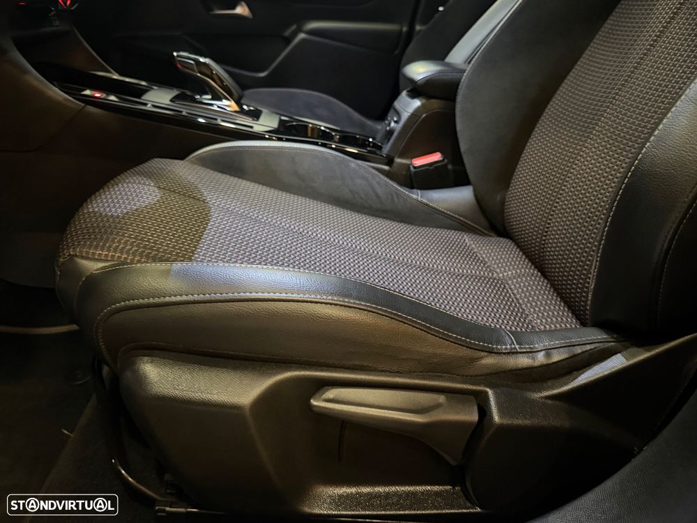 DS DS3 Crossback E-Tense Performance Line - 23