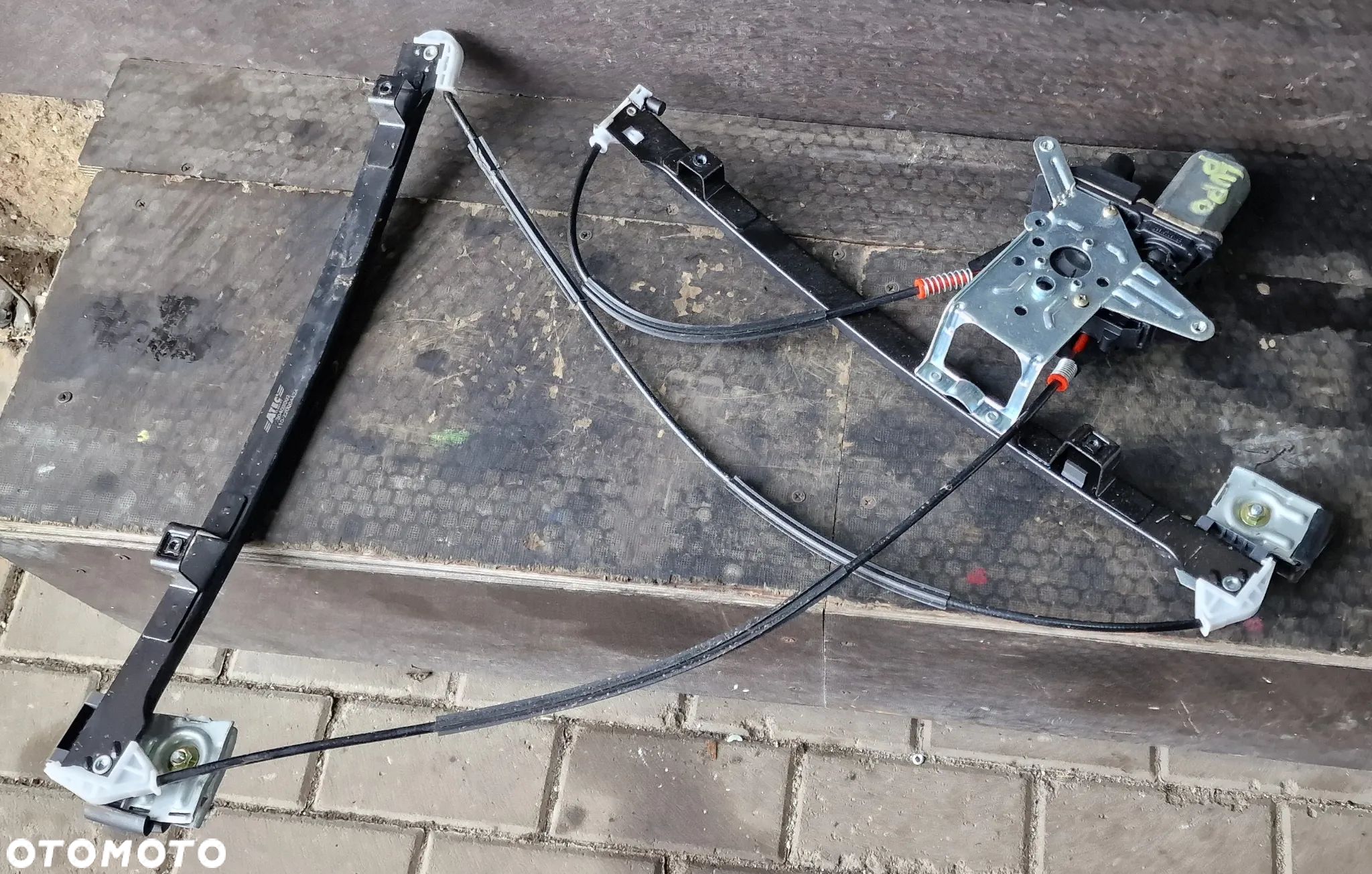 PODNOŚNIK MECHANIZM SZYBY  PRAWY PRZÓD 6X0959801A VW LUPO - 1