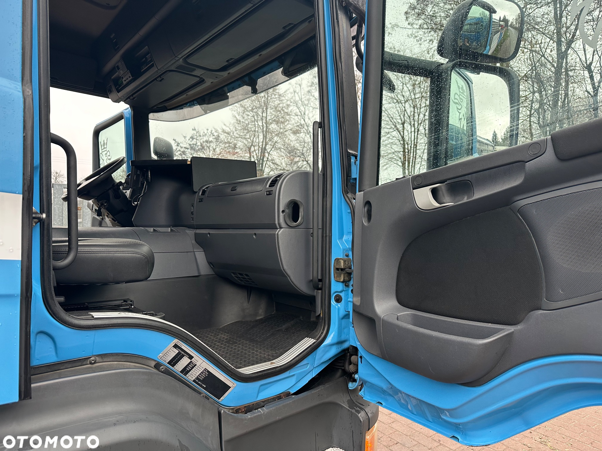 Scania P 400 CHLODNIA CARRIER 850 - 19