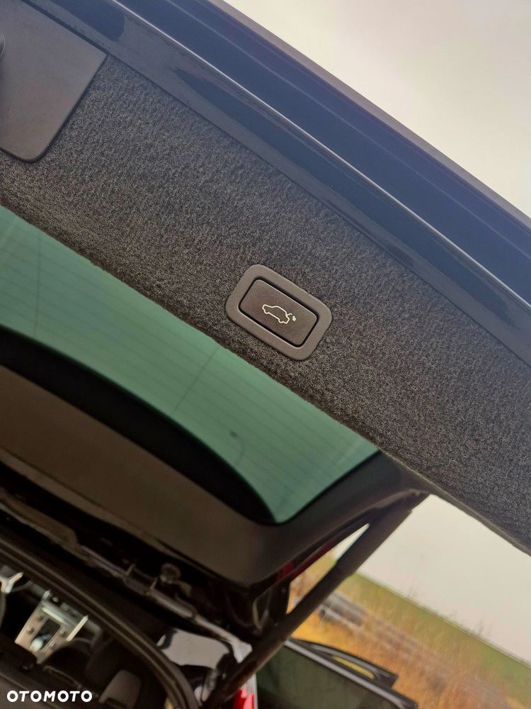 Volvo XC 60 2.4D AWD Momentum - 19