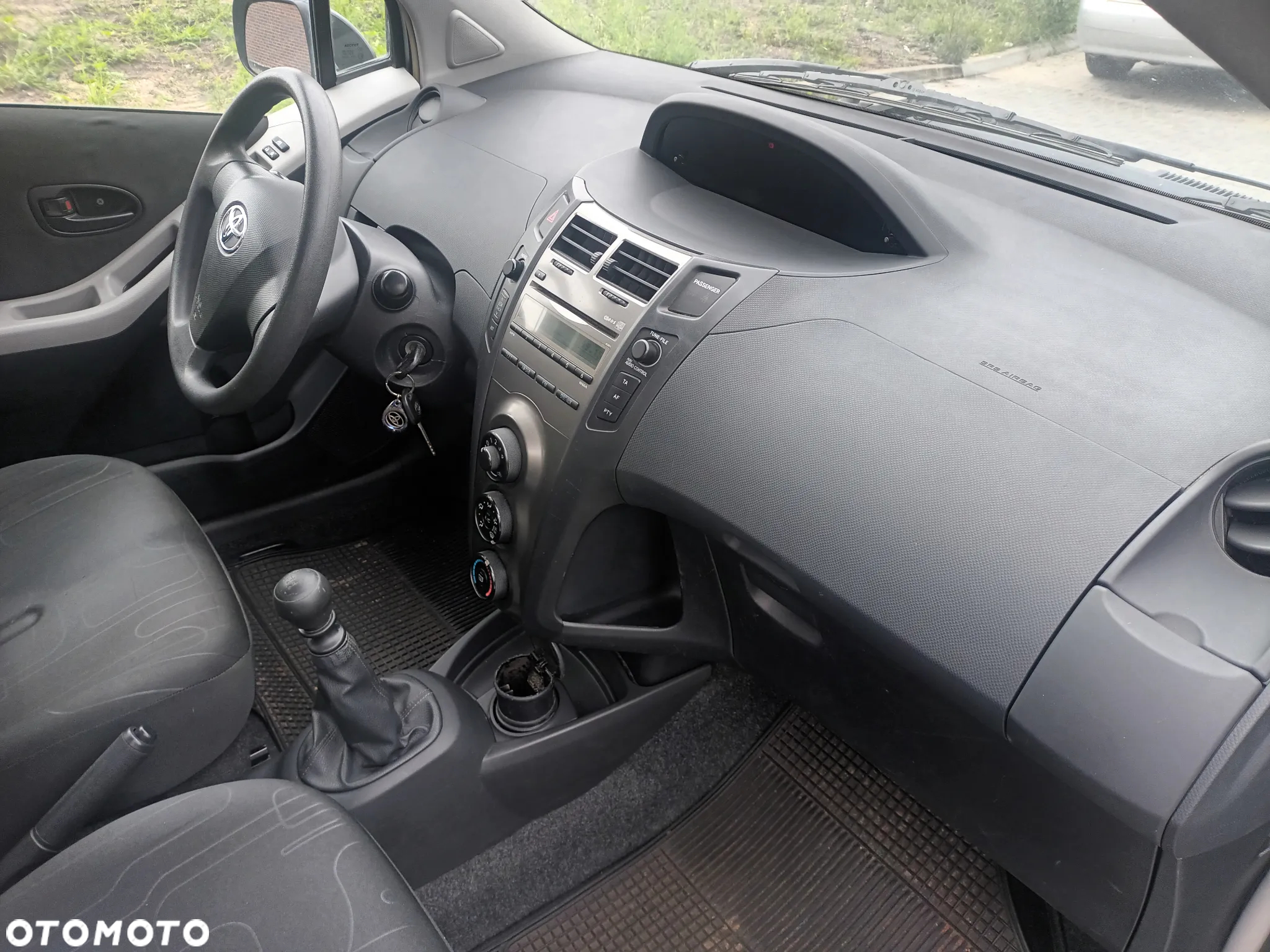 Toyota Yaris 1.33 Prestige - 2