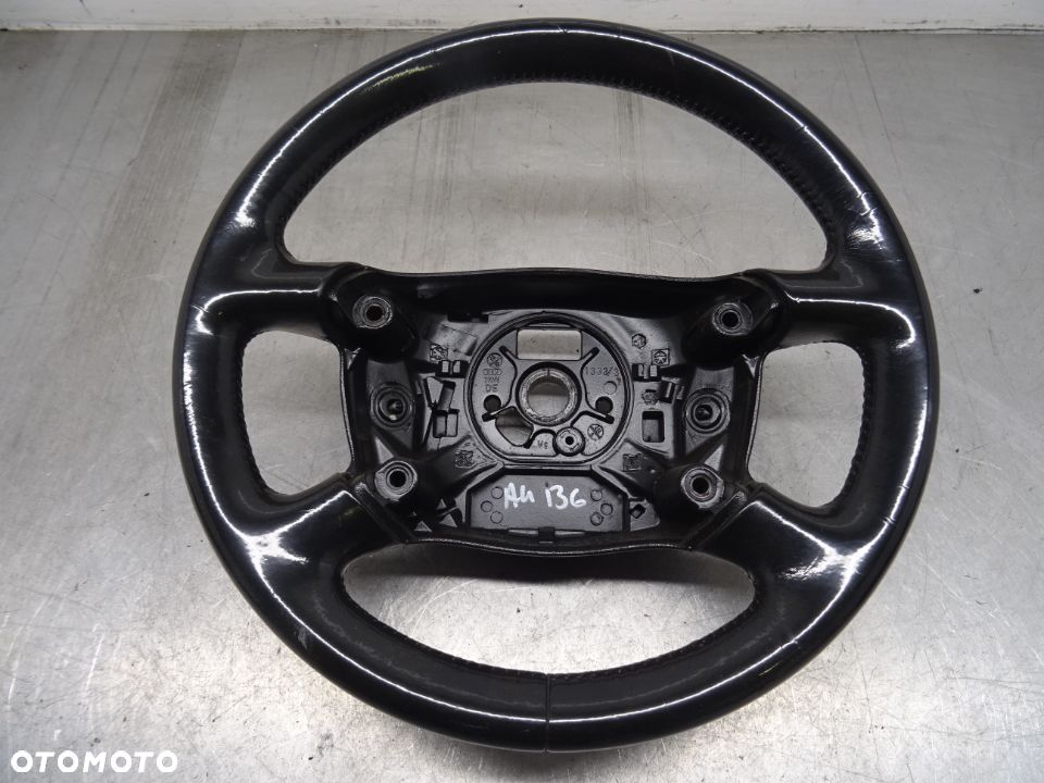 AUDI A4 B6 00-06 2.0B KIEROWNICA SKÓRA CZTERORAMIENNA - 1