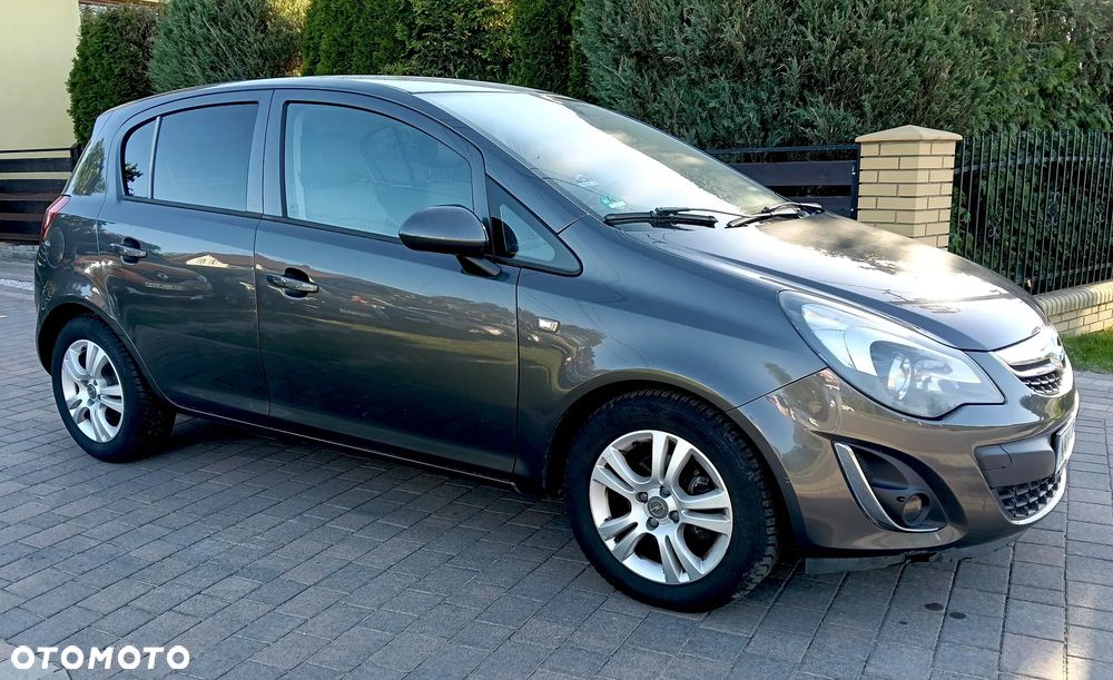 Opel Corsa 1.4 16V Innovation - 4