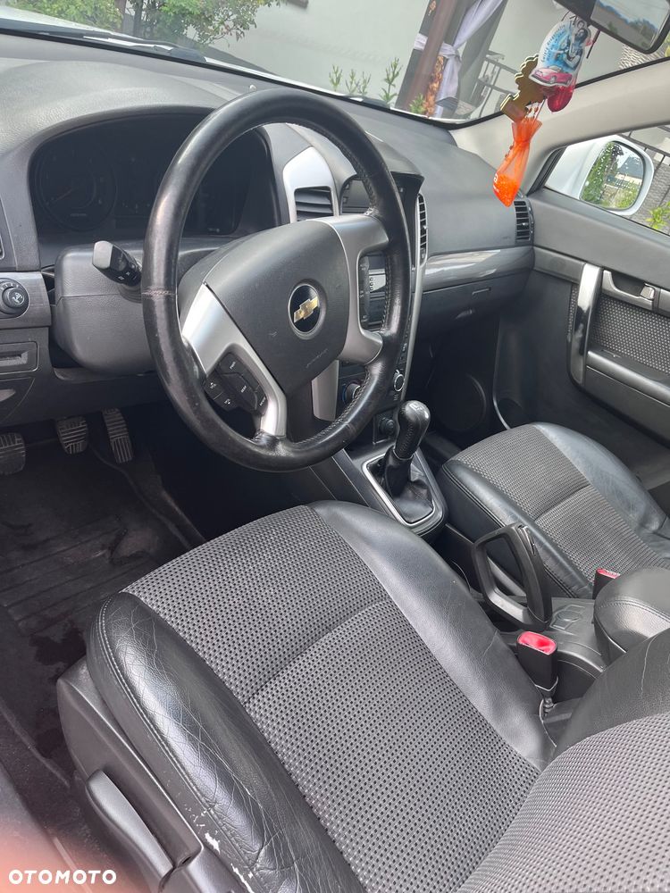 Chevrolet Captiva 2.0 2WD 7 Sitzer LS Family Edition - 10