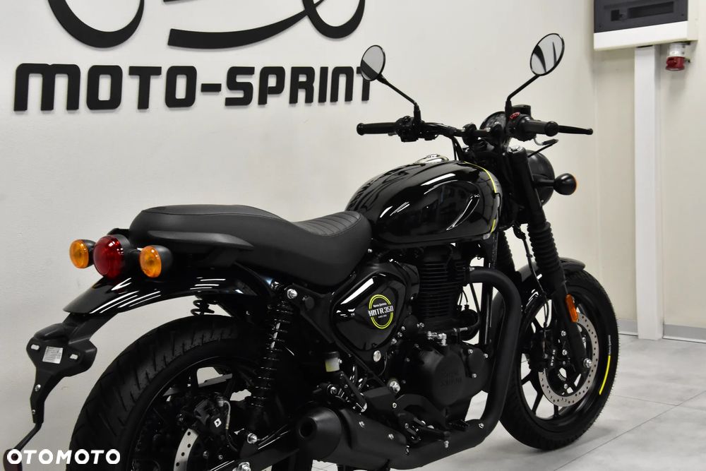 Royal Enfield HNTR - 12