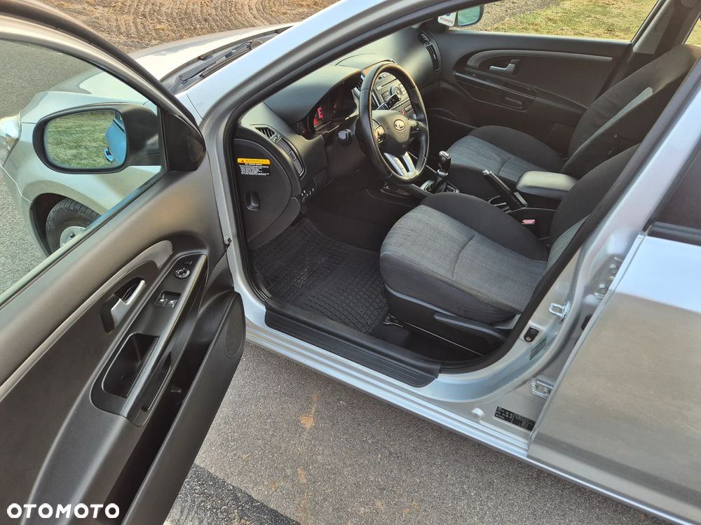 Kia Ceed 1.6 CRDi Spirit - 8