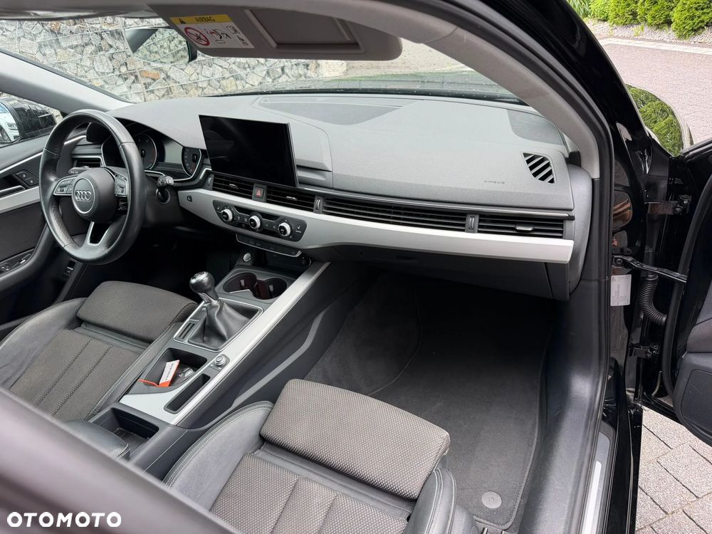Audi A4 Avant 2.0 TDI ultra DPF Ambiente - 15