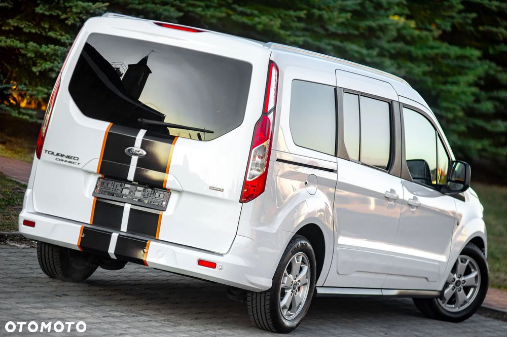 Ford Tourneo Connect - 12