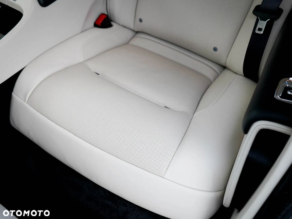 Rolls-Royce Wraith Standard - 29