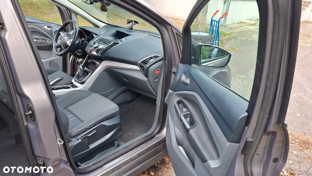 Ford C-MAX - 17