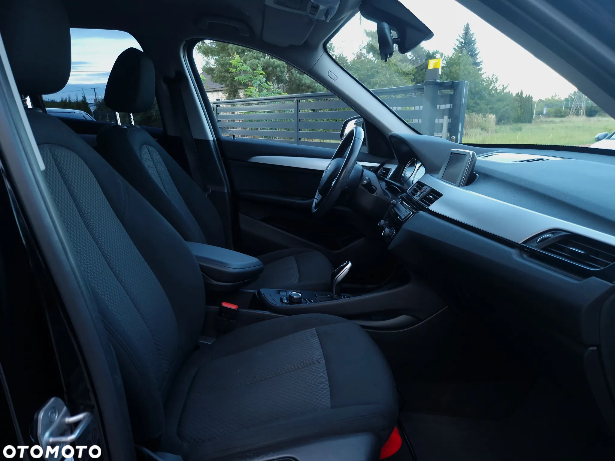 BMW X1 sDrive18i Advantage - 23