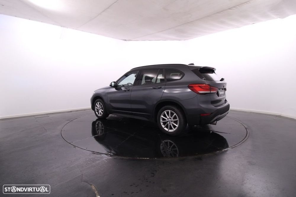 BMW X1 16 d sDrive Auto - 5