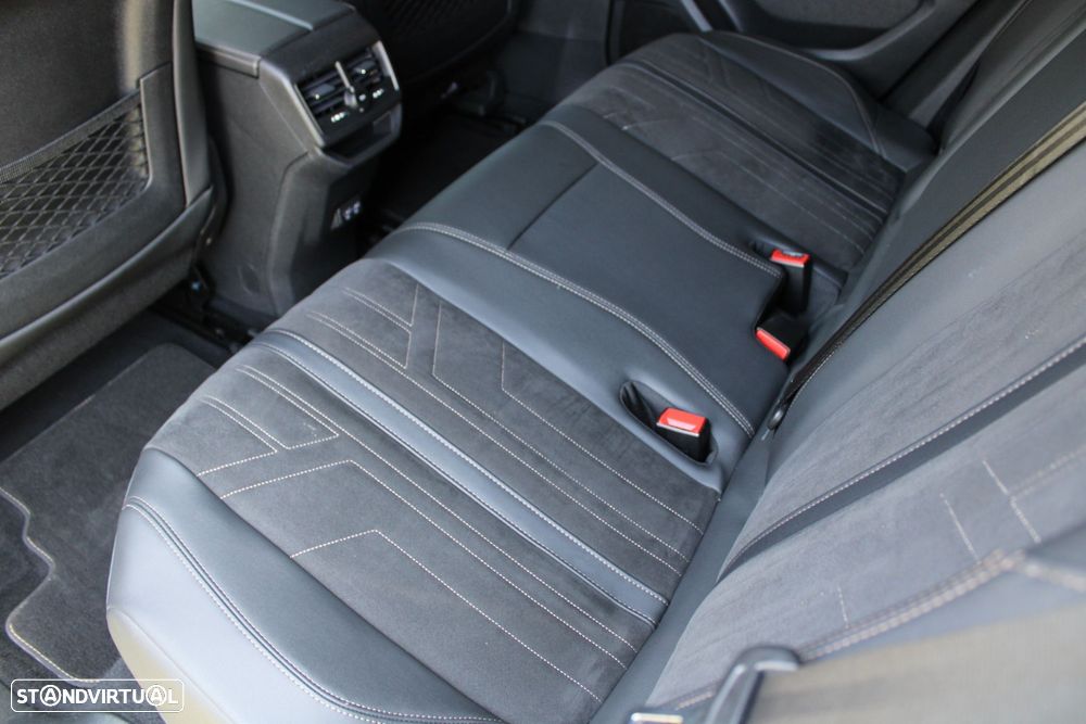 Peugeot 3008 1.6 Hybrid4 GT Pack e-EAT8 - 8