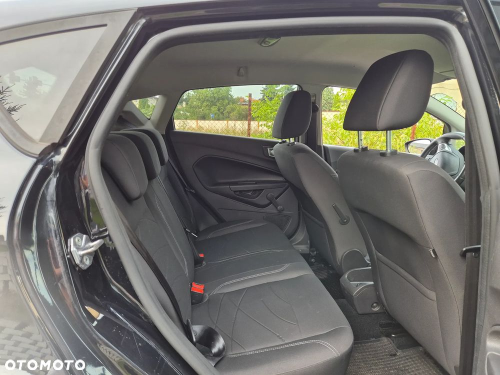 Ford Fiesta 1.25 Trend - 13