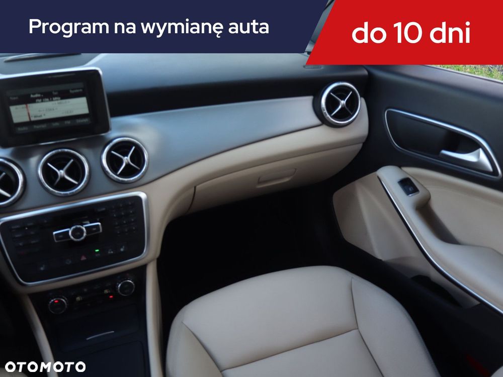 Mercedes-Benz CLA - 10