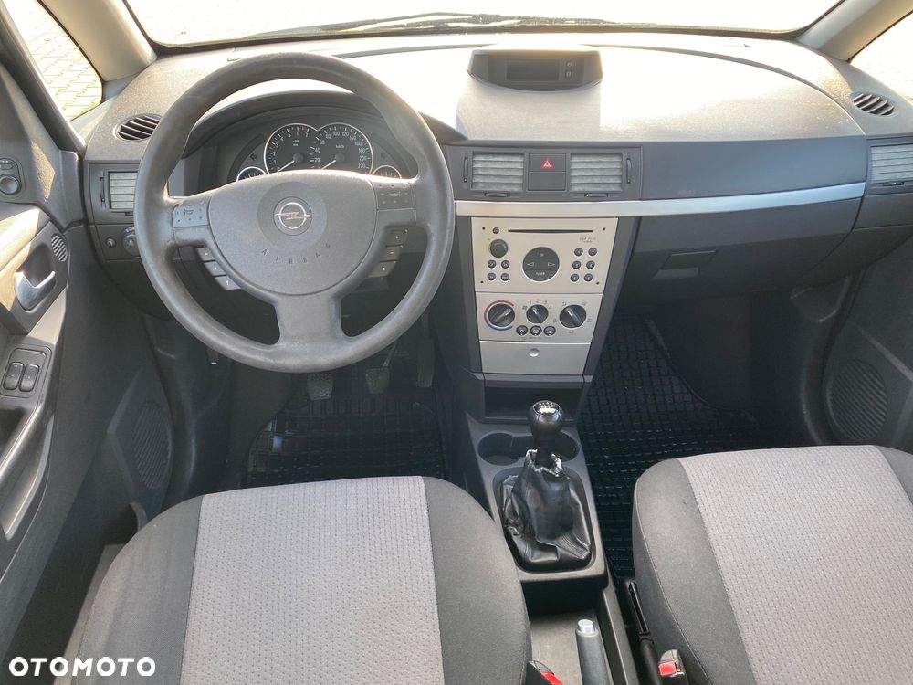 Opel Meriva 1.6 (Essentia) - 8