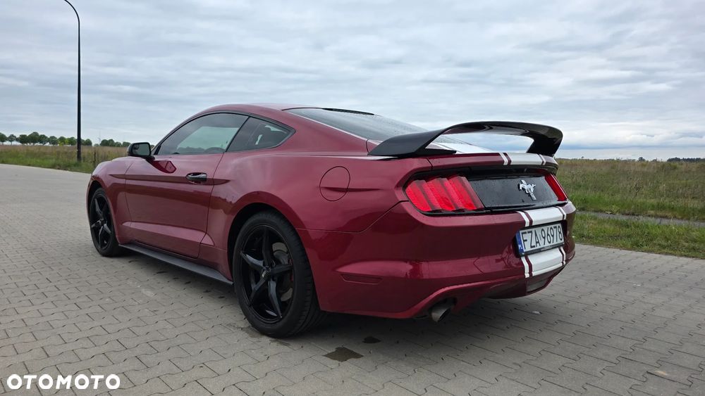 Ford Mustang 3.7 V6 Premium - 9