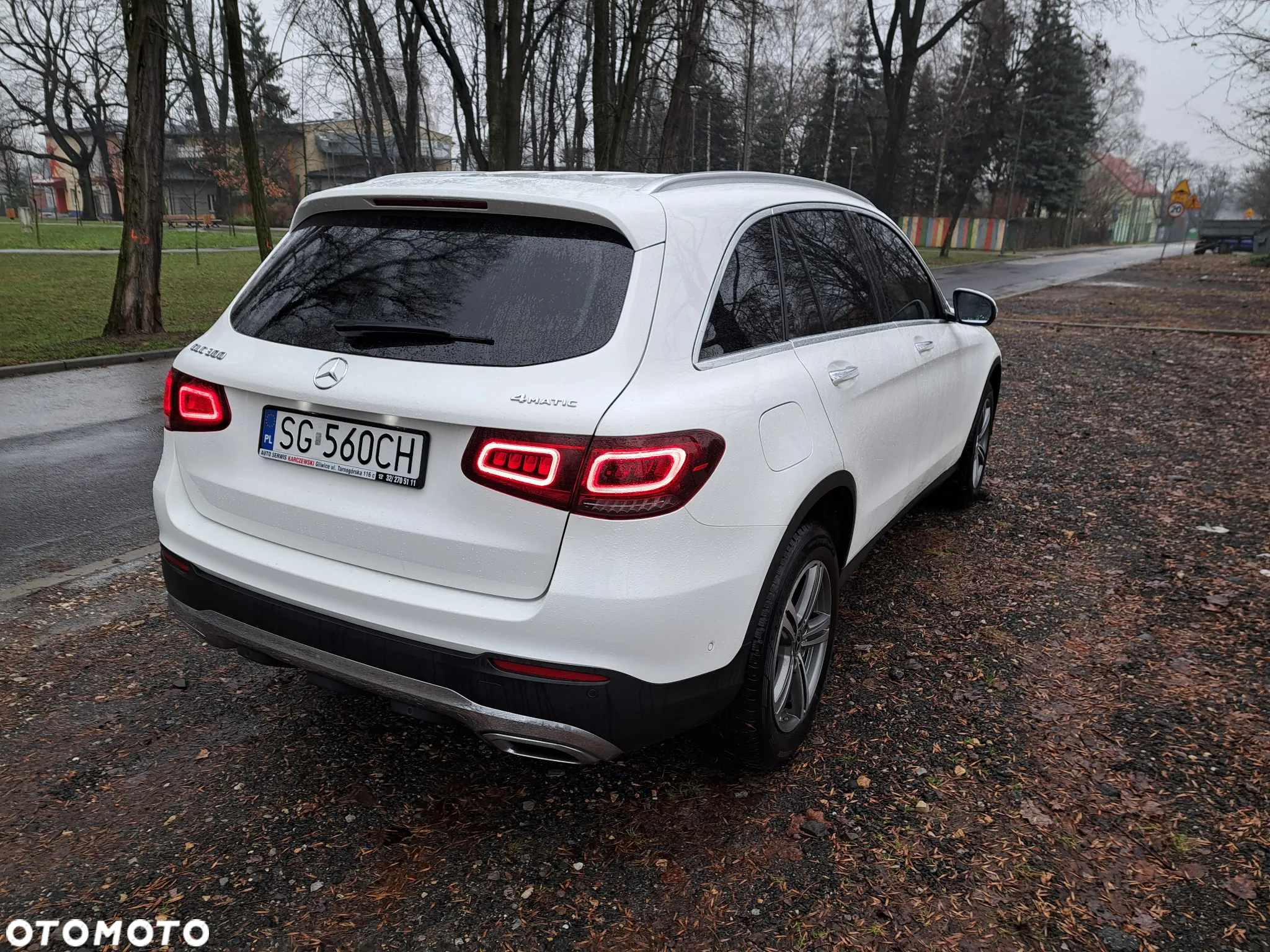 Mercedes-Benz GLC 300 4Matic 9G-TRONIC Exclusive - 23