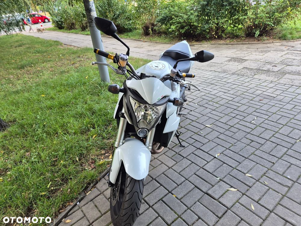 Honda CB - 2