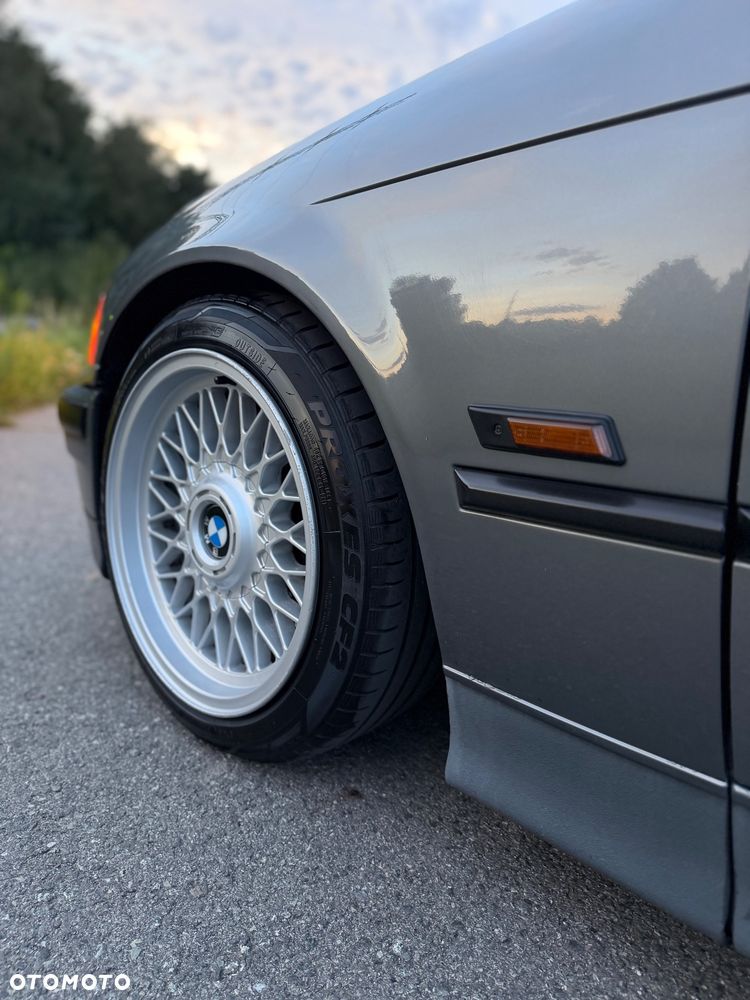 BMW Seria 3 320i - 26