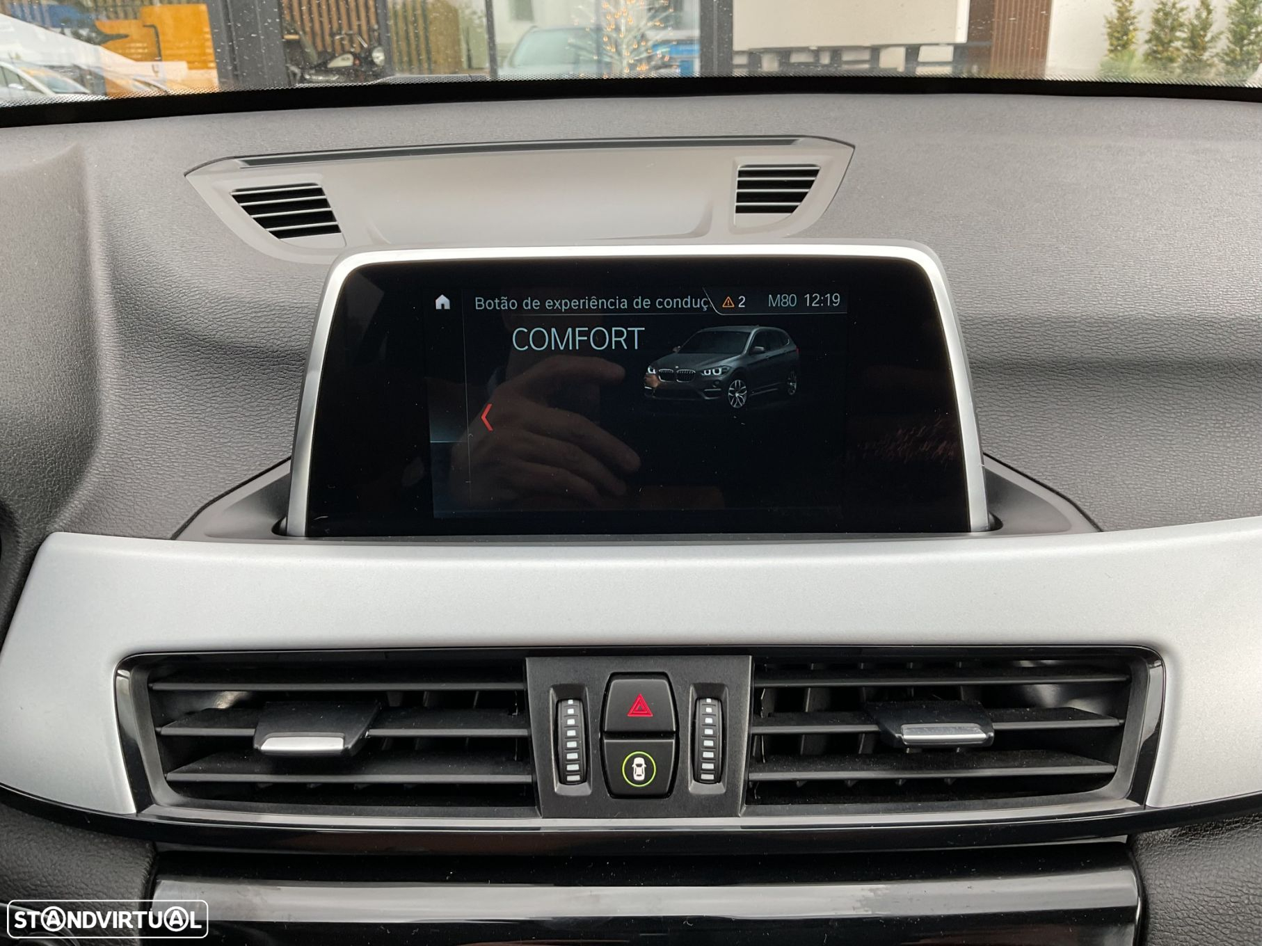 BMW X1 16 d sDrive Auto - 28