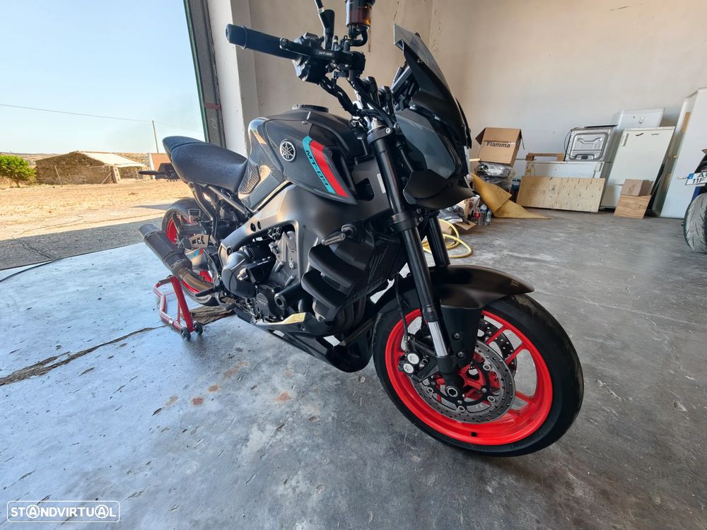 Yamaha MT-09 - 3