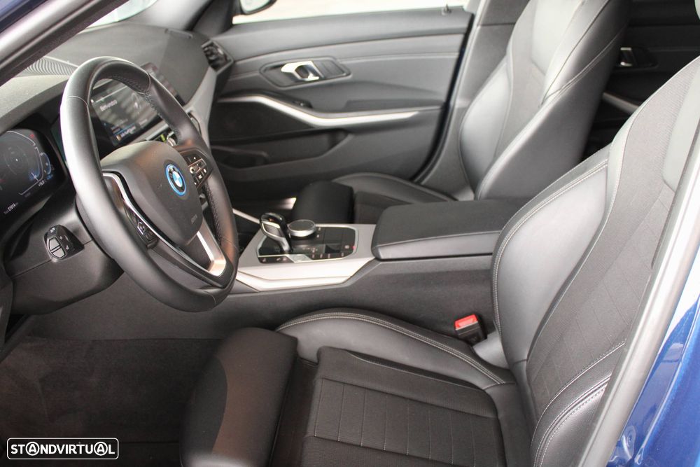 BMW 320 e Corporate Edition Auto - 10