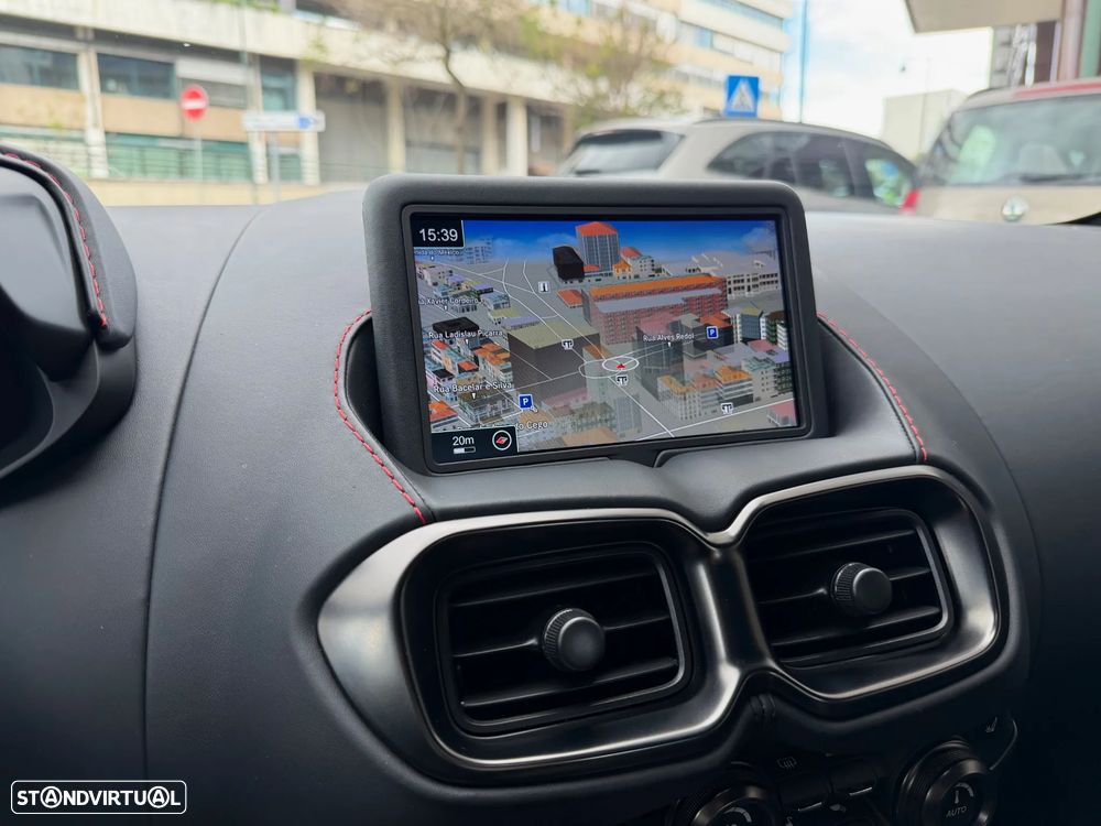 Aston Martin Vantage Coupe V8 - 10