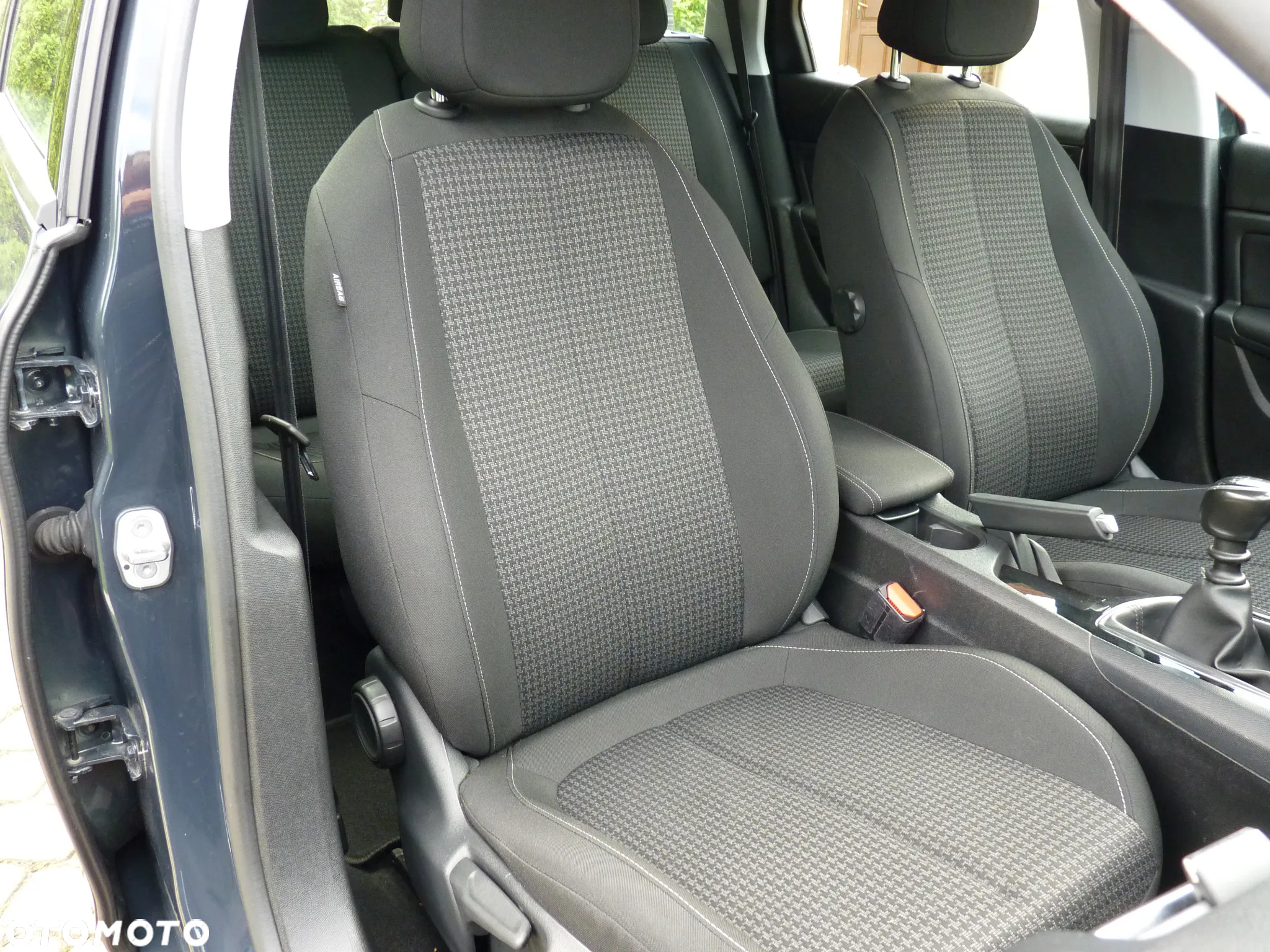 Peugeot 308 - 16