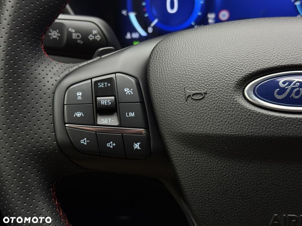 Ford Kuga 1.5 EcoBlue FWD ST-Line X - 24