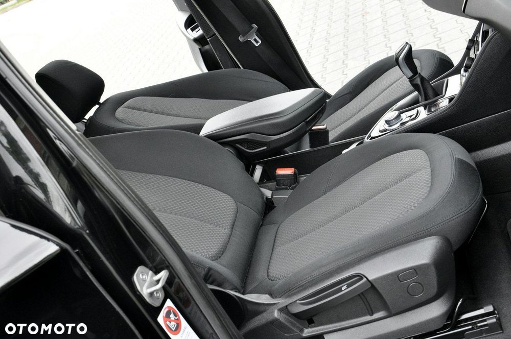 BMW Seria 2 218d Active Tourer Luxury Line - 13