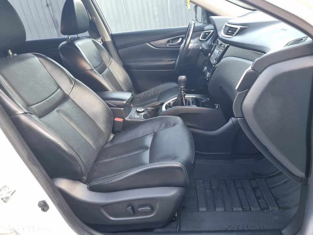 Nissan X-Trail 1.6 DCi Tekna 4WD - 20