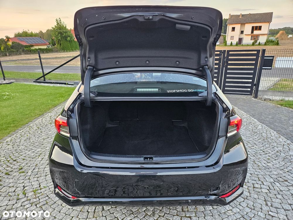 Toyota Corolla 1.8 Hybrid Comfort - 29