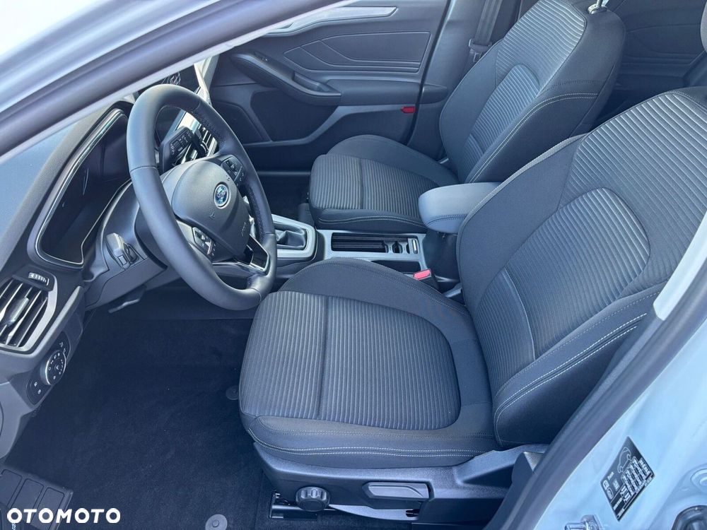 Ford Focus 1.0 EcoBoost Titanium - 12