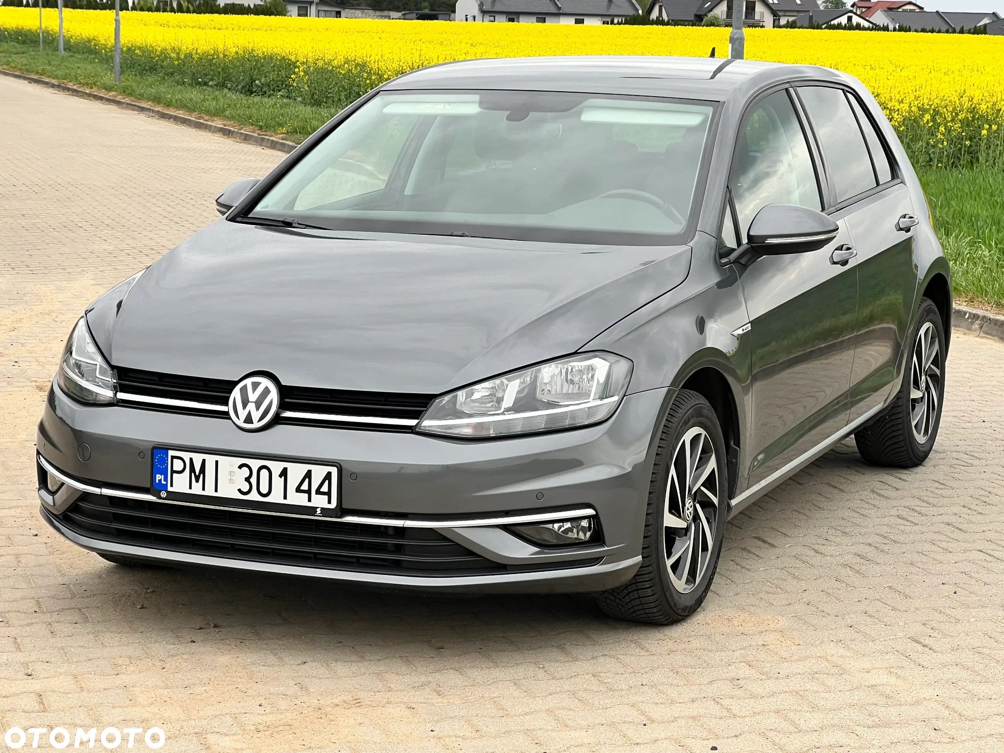 Volkswagen Golf 1.0 TSI BlueMotion Comfortline - 1