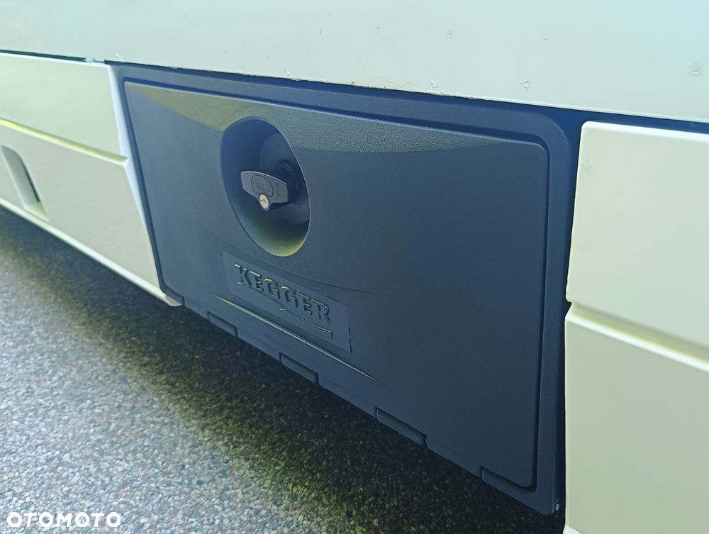 Mercedes-Benz SPRINTER - 24
